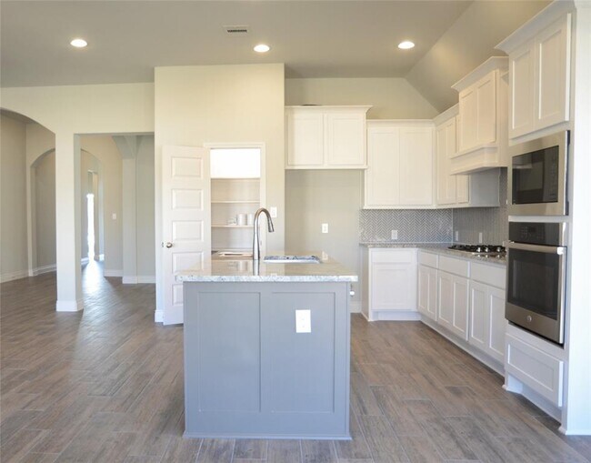 Building Photo - 10615 Potterton Wy