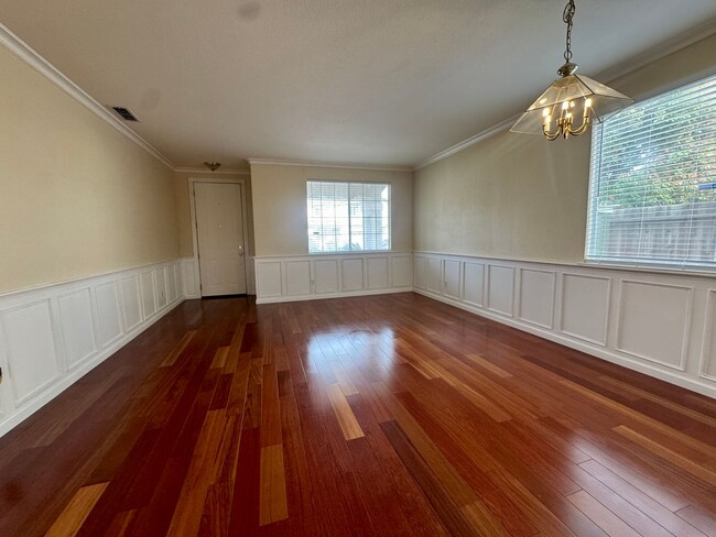 Building Photo - Wow! Lovely 4-Bedroom, 3-Bath Home with Solar Panels – Save on Your SMUD Bill!