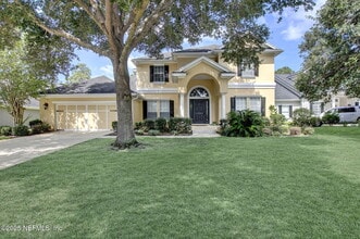 Building Photo - 1761 Highland View Dr