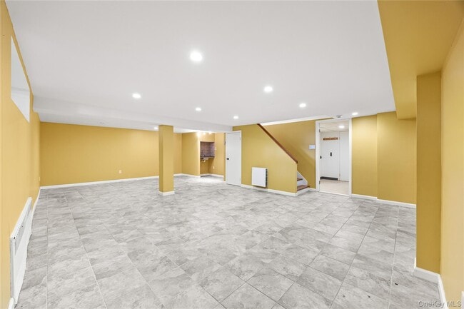 Building Photo - 2 Dale Carnegie Ct