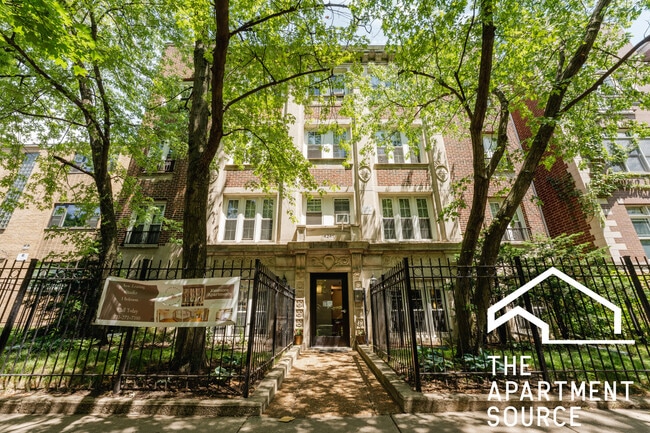 Building Photo - 4241 N Kenmore Ave