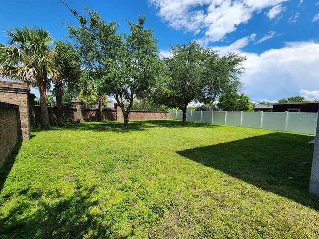 Building Photo - 14315 Huntcliff Park Way