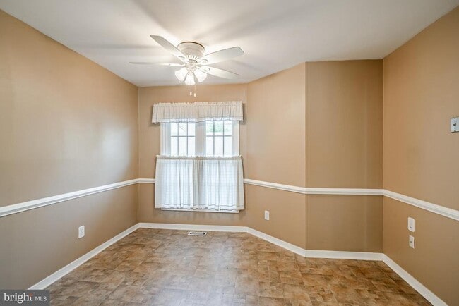 Building Photo - 801 Winchester Ct