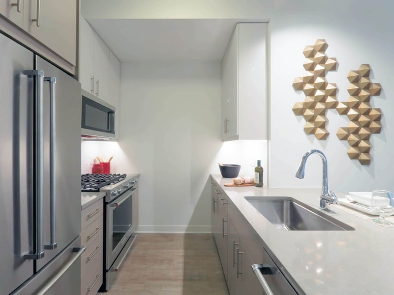 Building Photo - 393 E Ohio St