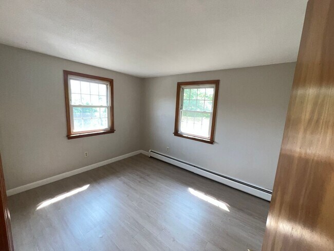 Building Photo - 50 Danbury Dr