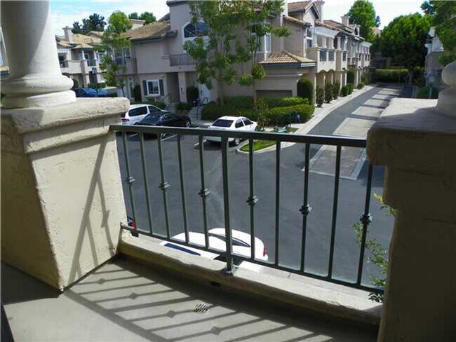 Building Photo - Beautiful UTC Townhome at the Renaissance Capri, with Loft, Fireplace, Garage & Resort Amenities