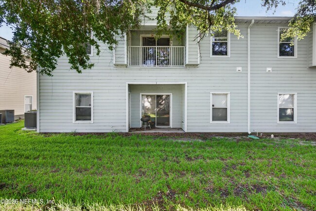 Building Photo - 7047 Deer Lodge Cir