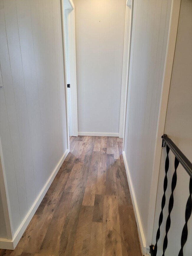 Building Photo - Beautiful 3-Bedroom Home - EV Charger - Pet Friendly