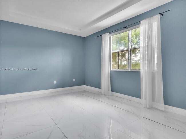 Building Photo - 16628 SW 47th Terrace