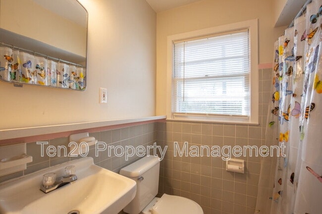 Building Photo - 4264 Yates Dr