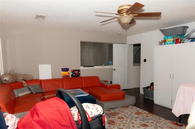 Building Photo - 6920 Danieldale Dr