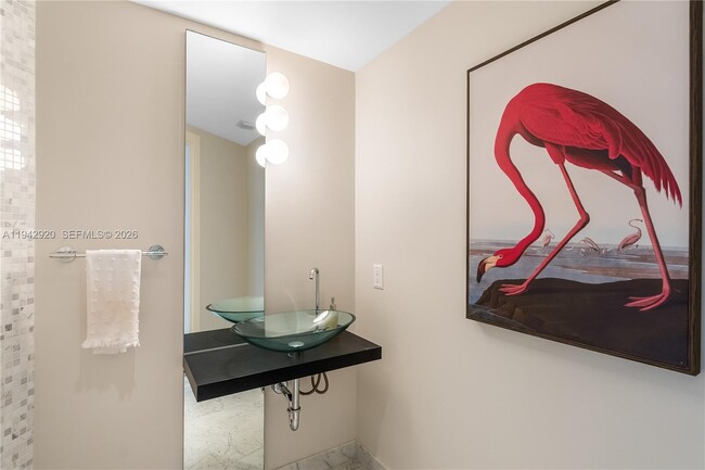 Building Photo - 200 Biscayne Blvd Way