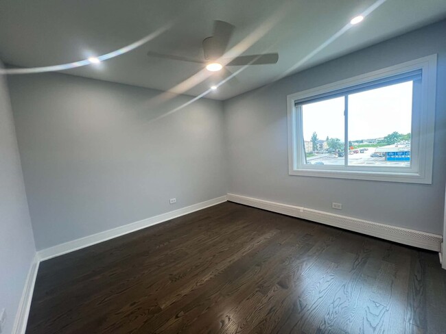Building Photo - 870 Winesap Ct