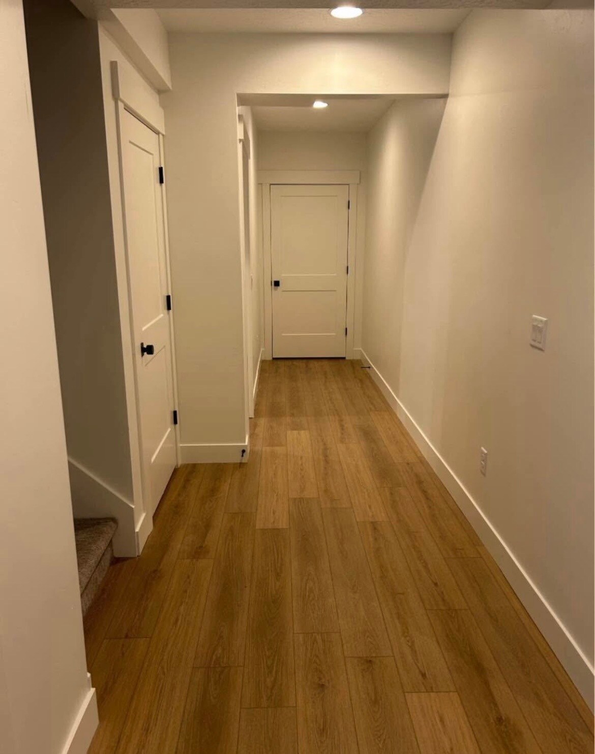 Building Photo - 81 S Keaki Wood