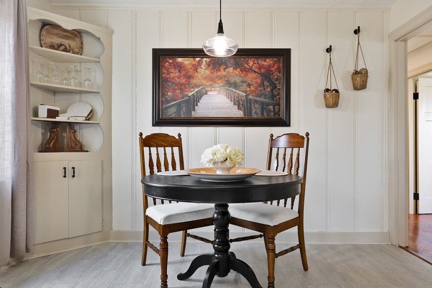 Building Photo - 1700 Kirby Dr