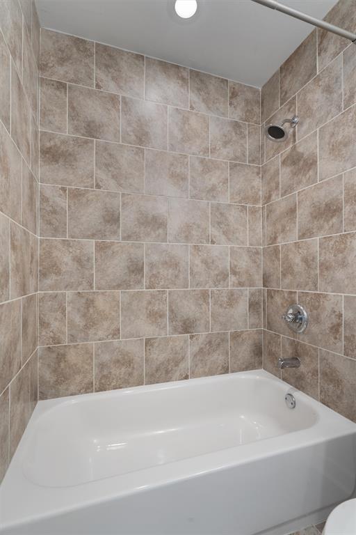 Building Photo - 6211 Manor Rd