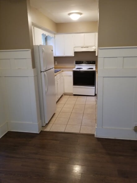 Building Photo - 5515 country dr, apt 36