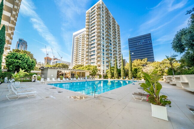 Pool - 2160 Century Park E