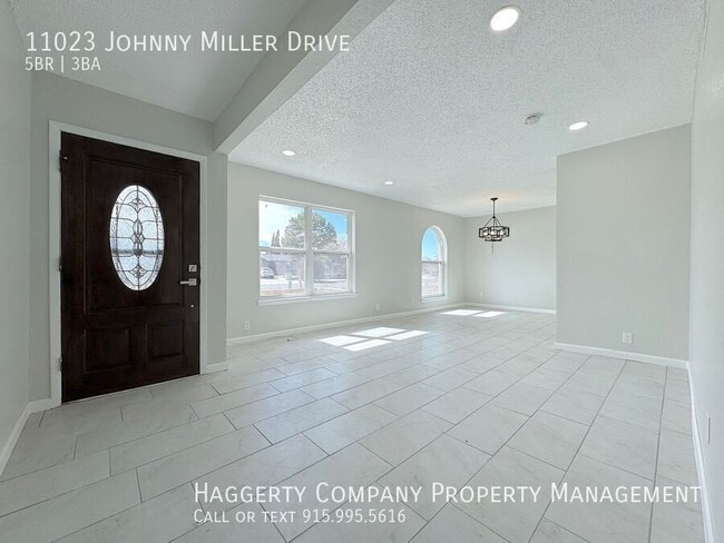 Building Photo - 11023 Johnny Miller Dr