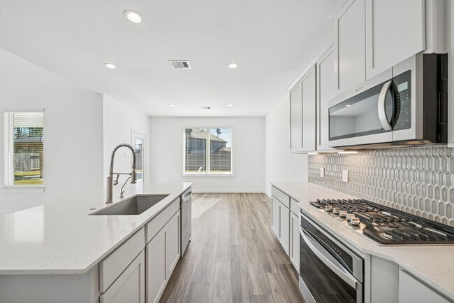 Building Photo - 14309 Yellow Hawthorn Ct