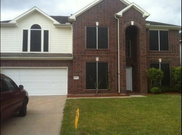 Primary Photo - 4018 Longway Estates Ct