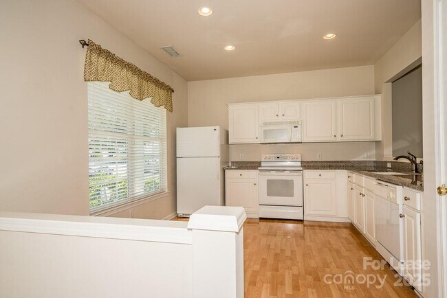 Building Photo - 6937 Rothchild Dr