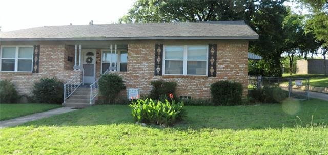 Building Photo - 10903 Lake Gardens Dr