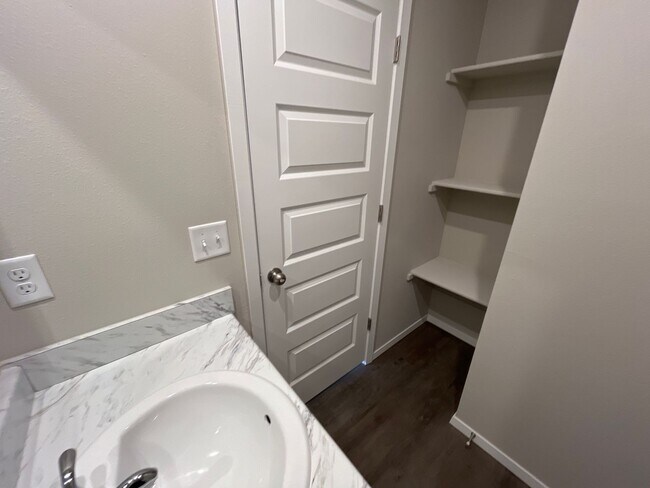 Building Photo - *Pre-leasing* Three Bedroom | Two Bath Hom...