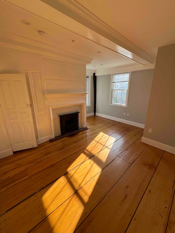 Building Photo - 393 Essex St