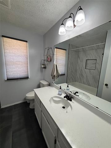 Building Photo - 811 Midcreek Dr