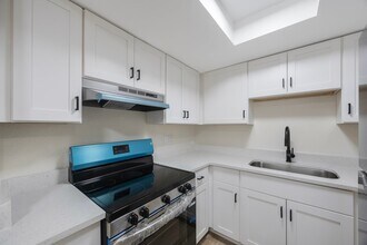 Building Photo - 2753 53rd Ave N