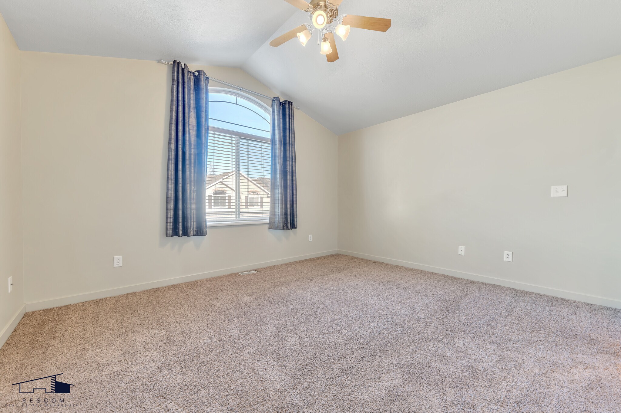 Building Photo - 2042 Evans Cove Loop