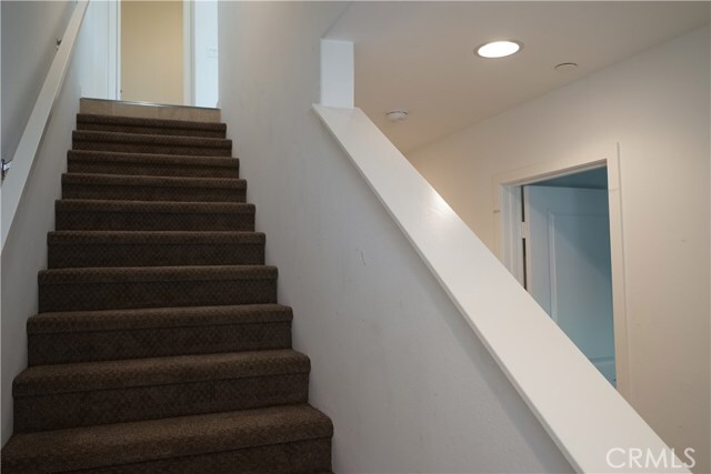 Building Photo - 18 Larry Beard Dr