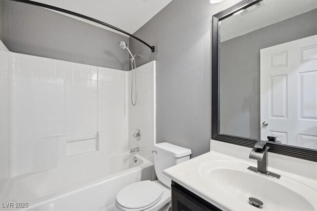 Building Photo - 10457 Chrisman Ave