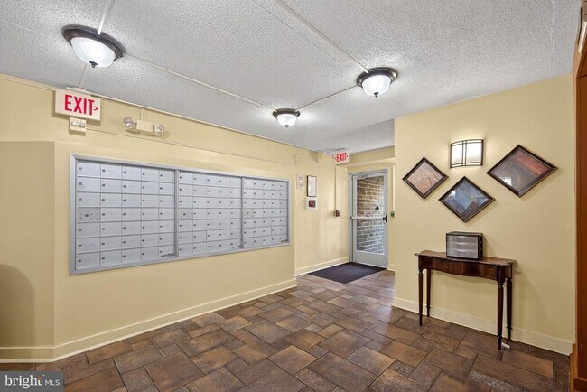 Building Photo - 60 S Van Dorn St