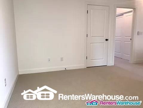 Building Photo - 540 Bismark Rd NE