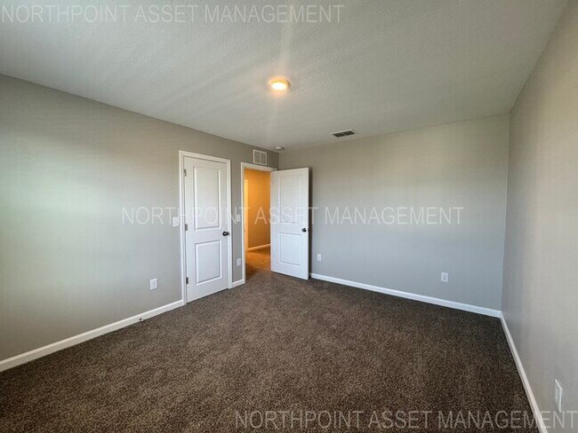 Building Photo - "AUGUST MOVE IN SPECIAL: $500 off on 2nd M...