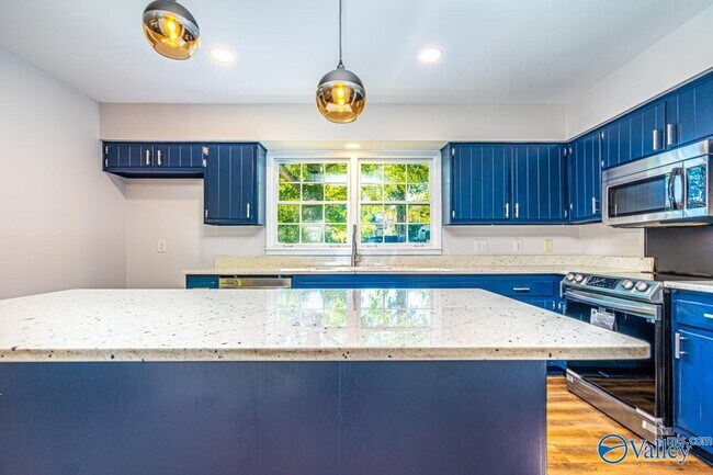 Building Photo - 7605 Fleming Hills Dr SW