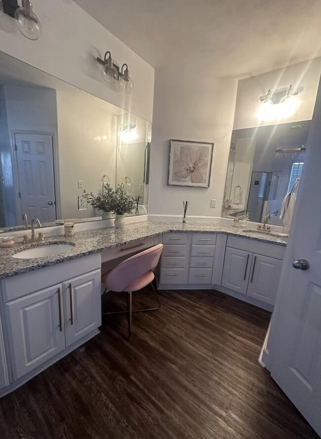 Building Photo - 1133 Blackhawk Way