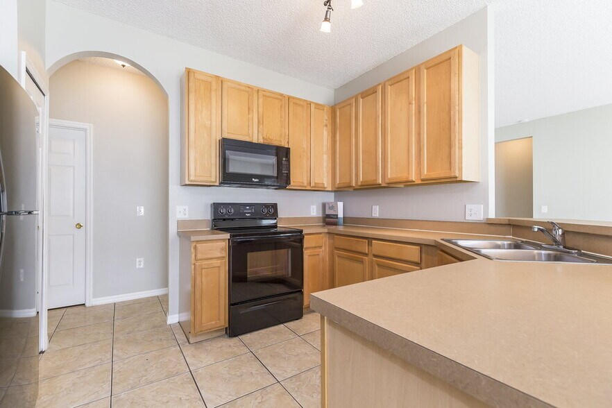 Building Photo - 2863 Berkshire Cir