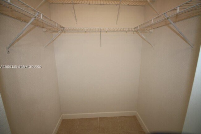 Building Photo - 8440 SW 150th Ave