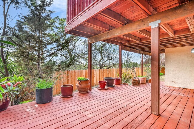 Building Photo - REMARKABLE VIEWS...LOTS OF PRIVACY IN YOUR OWN LITTLE WORLD..