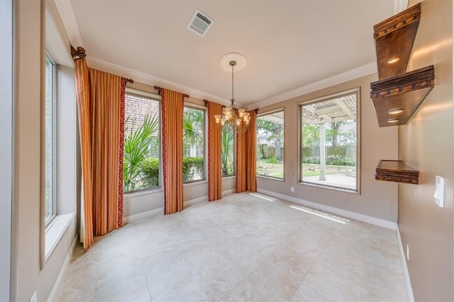 Building Photo - 11503 Lakeside Pl Dr