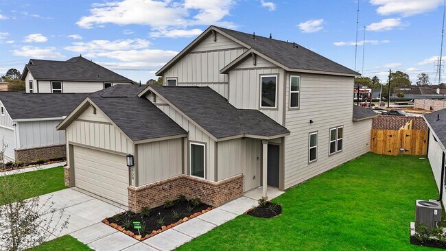 Building Photo - 2723 Serene Palace Ct