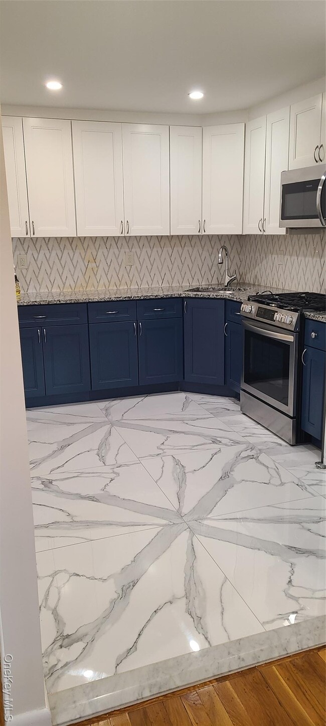 Building Photo - 61-25-61218 218th St