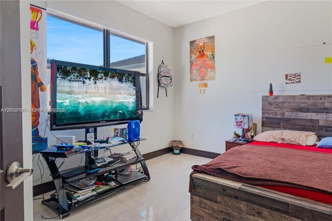 Building Photo - 13659 SW 159th Ave