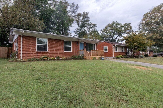 Building Photo - 7914 Edsel Ln