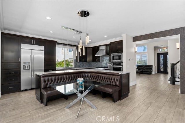 Building Photo - 928 Trovita Dr