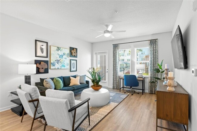 Building Photo - 1101 S Tamiami Trl