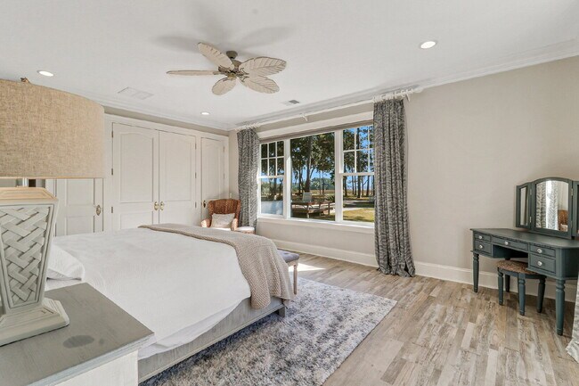 Building Photo - Private, Low Country Residence for Rent!